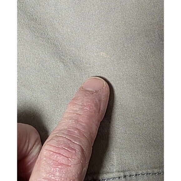 OLD NAVY Gray Khaki Women’s Shorts Size 10 - Picture 4 of 5